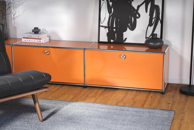 Reinorange lowboard