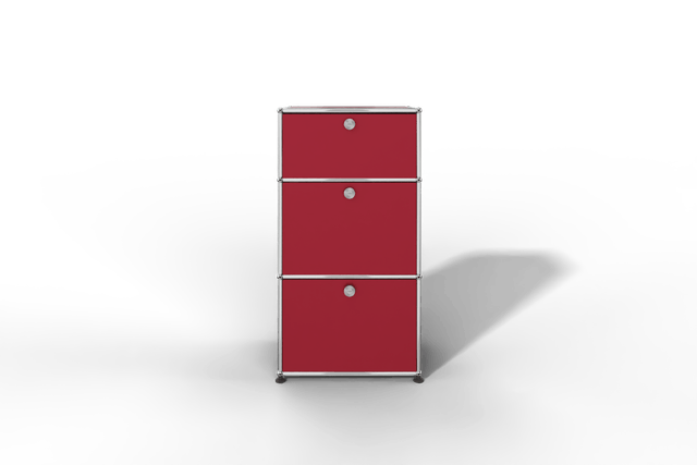USM Haller schmales Highboard mit 3 Klapptüren.