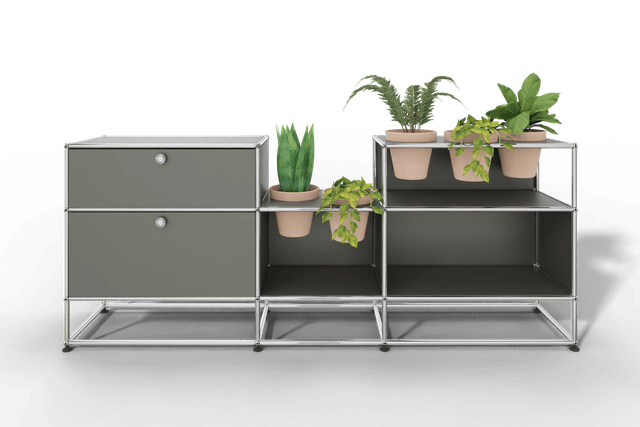 USM Haller Sideboard mit Pflanzeneinlage