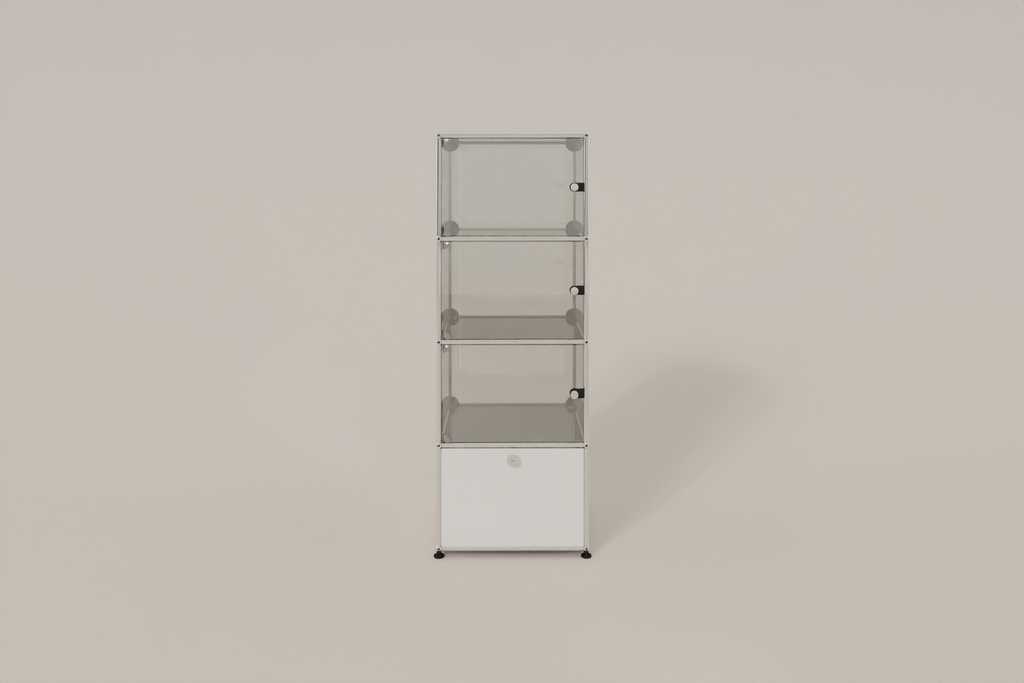 USM Haller Glasvitrine mit 3 Glastüren und 1 Klapptüre Produktbild