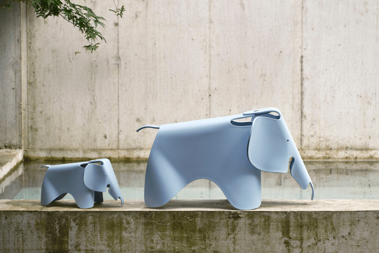 Vitra Eames Elephant PE, tiefschwarz Produktbild