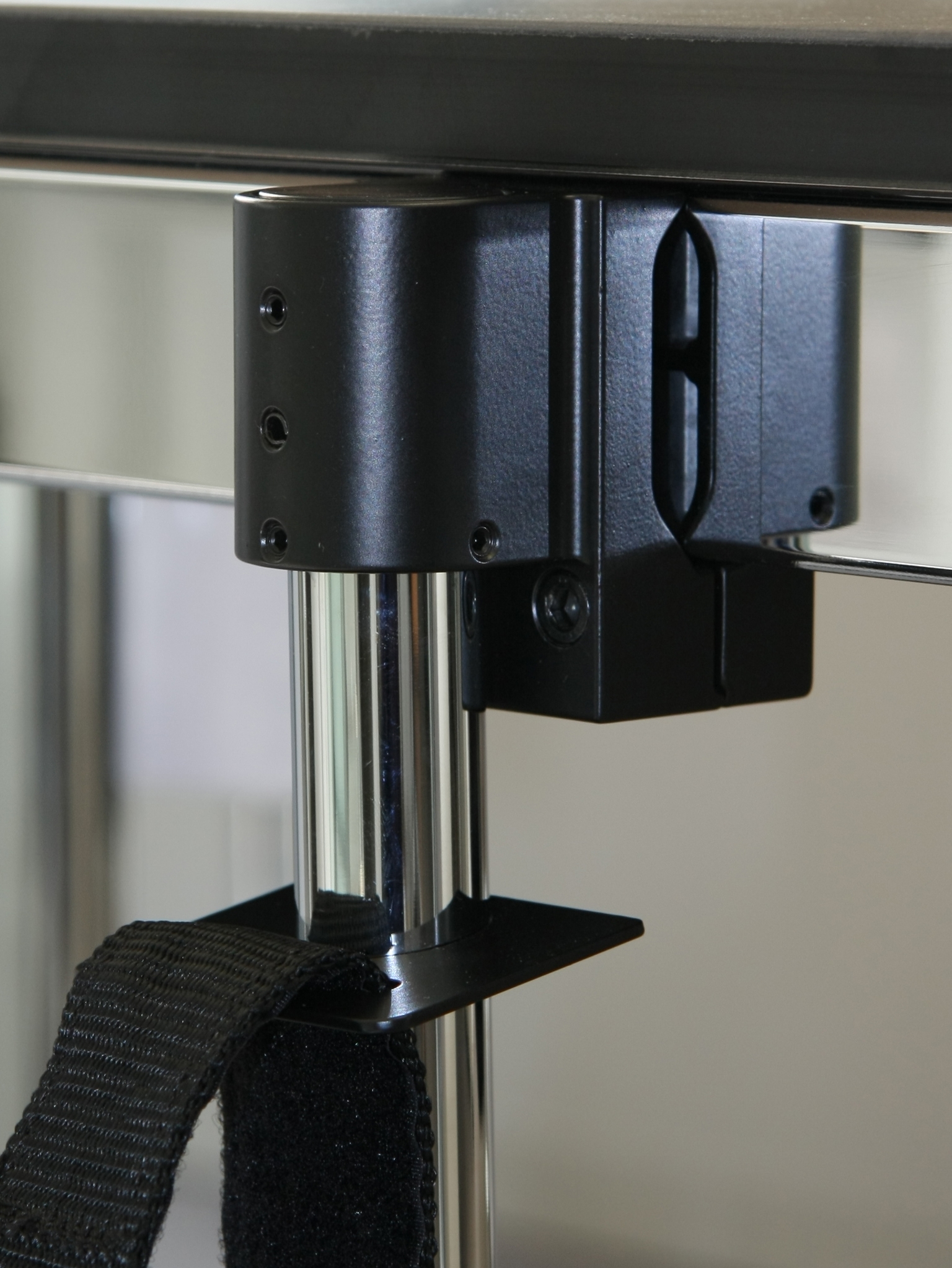 USM-Haller CPU-Halter Produktbild