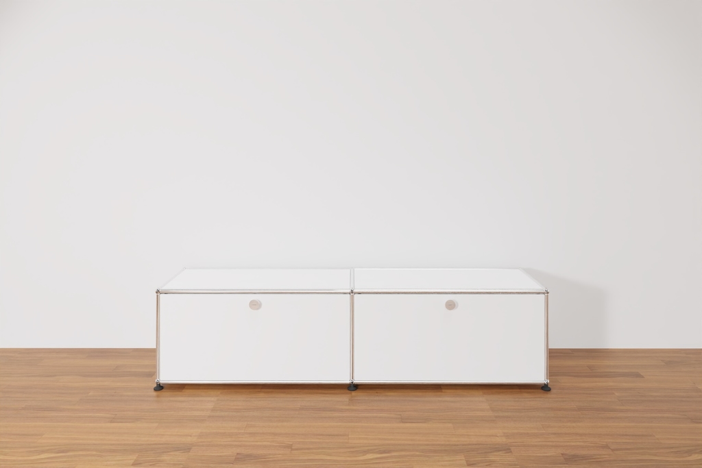USM Haller Lowboard mit 2 Klapptüren in Reinweiss, Ausstellungsstück
