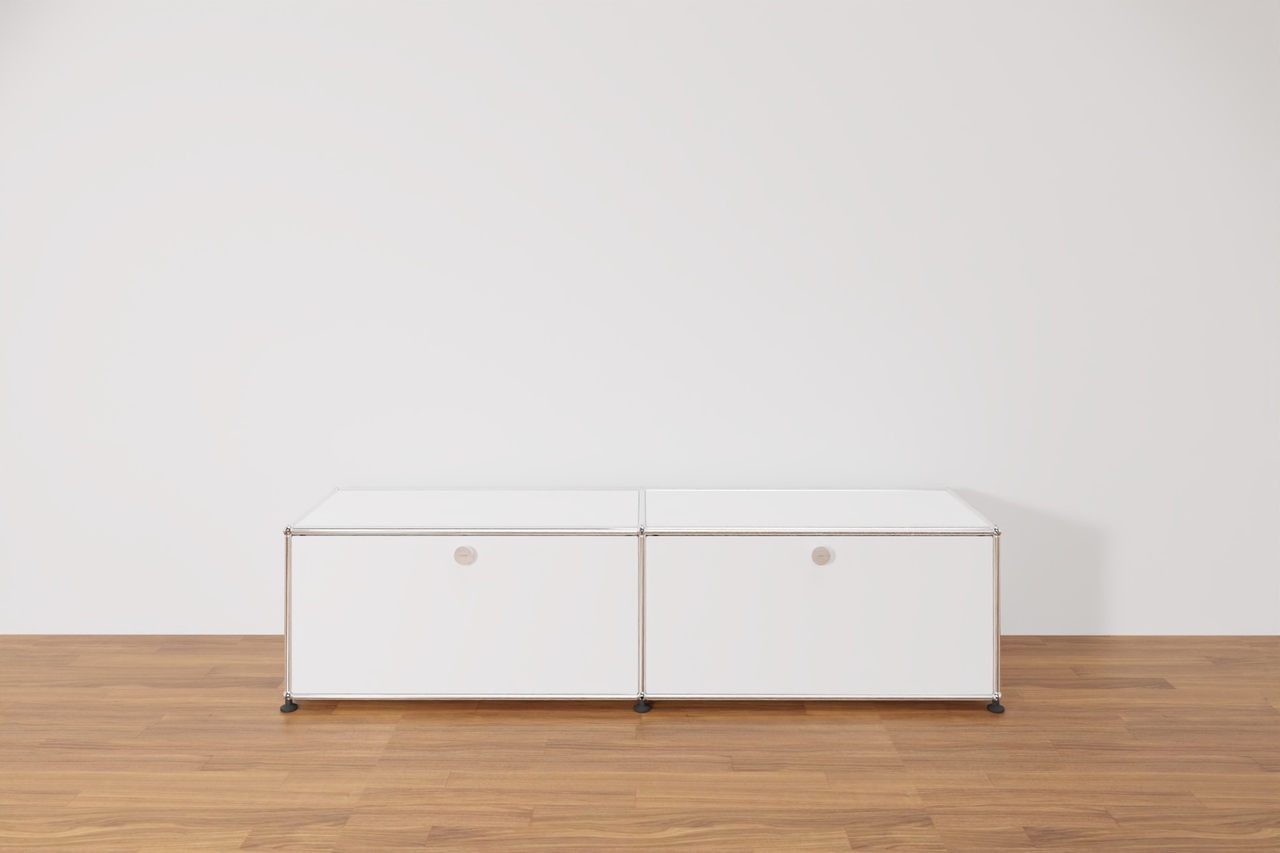 USM Haller Lowboard mit 2 Klapptüren in Reinweiss, Ausstellungsstück Produktbild