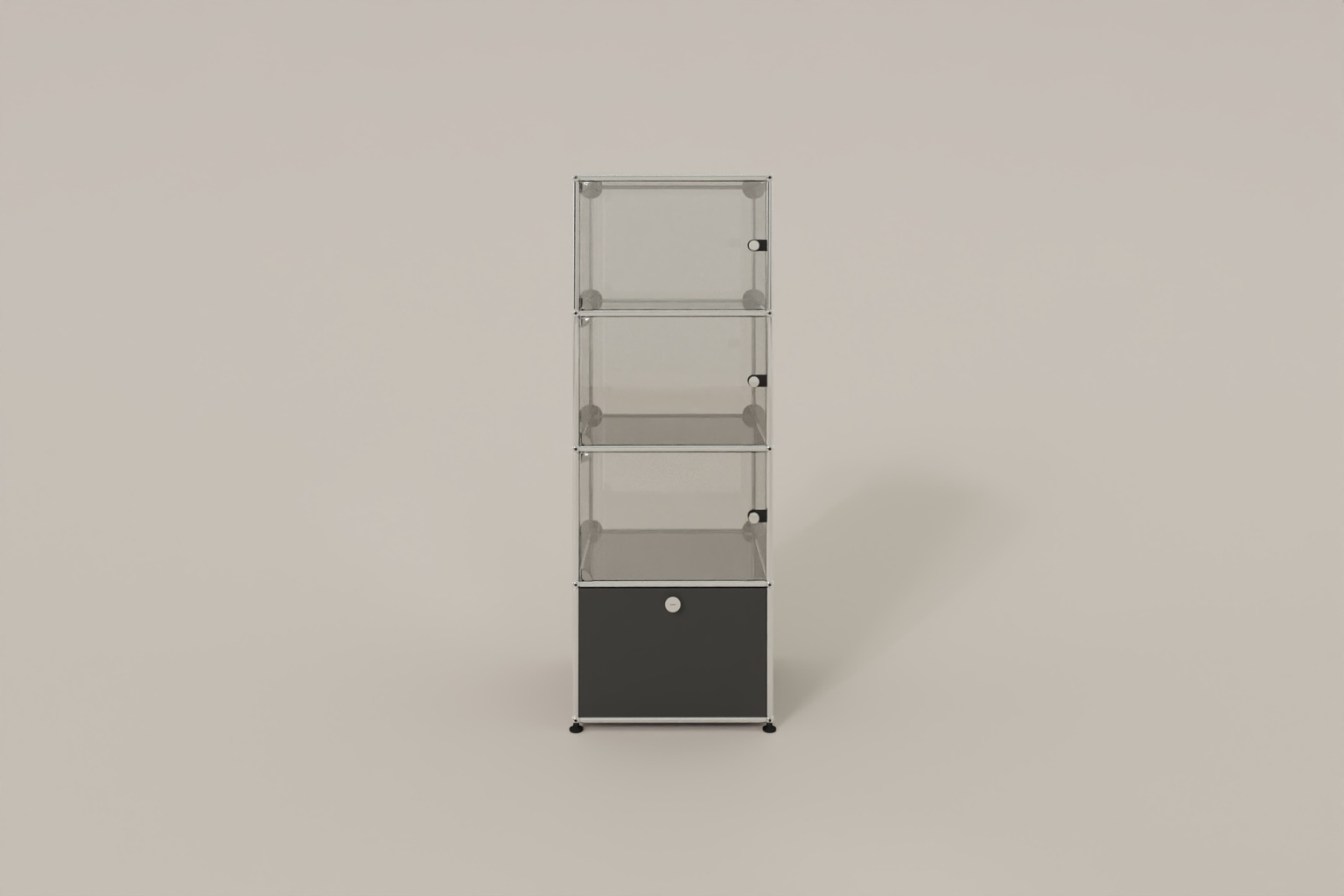 USM Haller Glasvitrine mit 3 Glastüren und 1 Klapptüre Produktbild