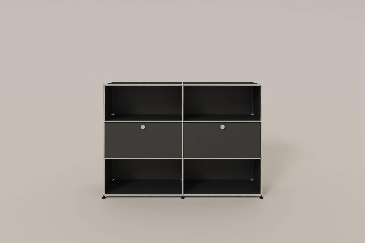 USM Haller Highboard mit 2 Klapptüren und 4 offenen Fächern in 14 Farben. Produktbild