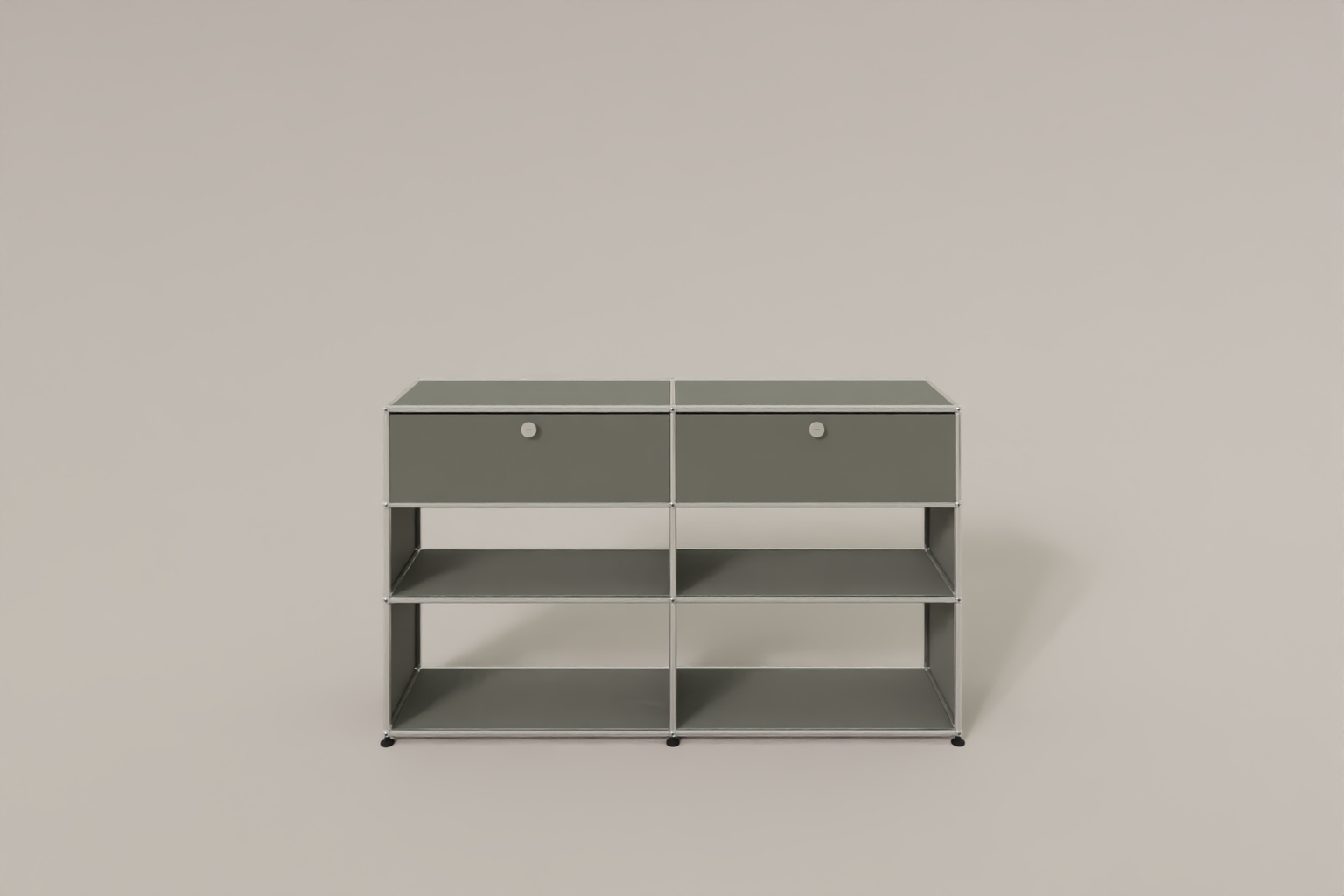 USM Haller Highboard mit 4 offenen Fächern und 2 niedrigen Klapptüren Produktbild