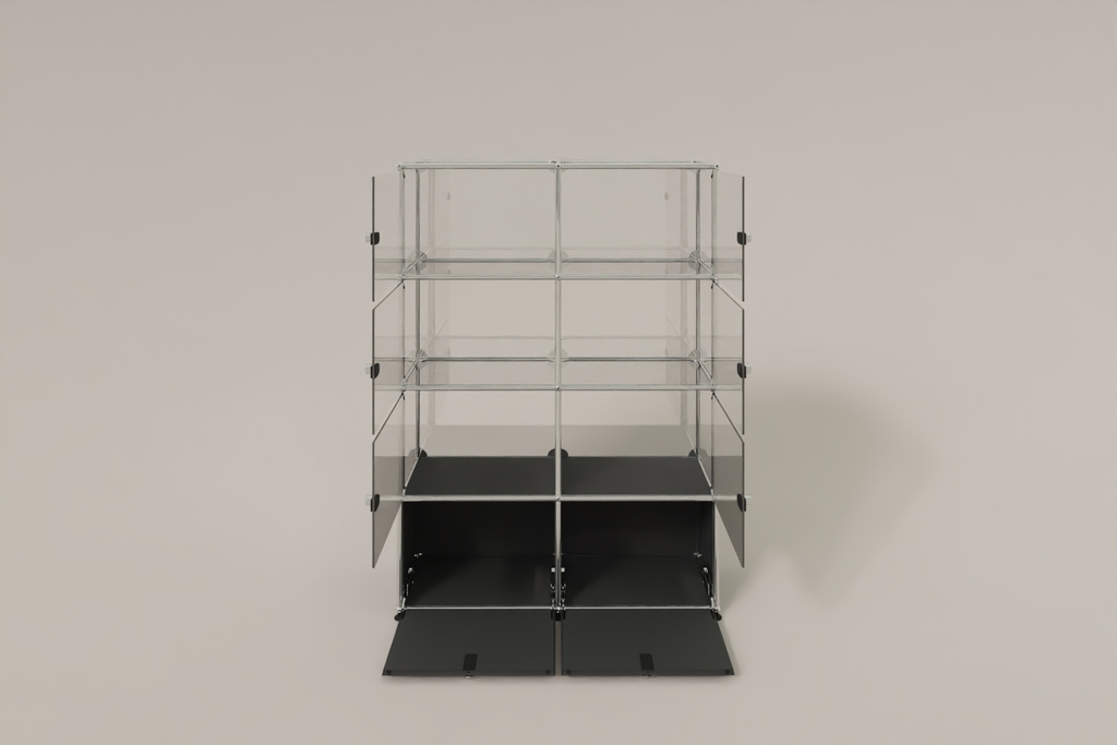 USM Haller Glasvitrine mit 6 Glastüren und 2 Klapptüren Produktbild