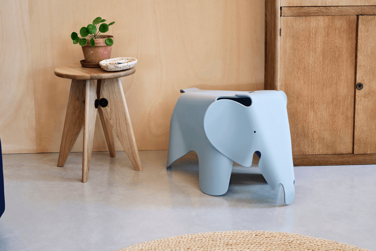 Vitra Eames Elephant PE, tiefschwarz Produktbild