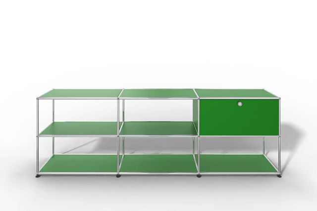 USM Haller Sideboard offen mit einer Klapptüre