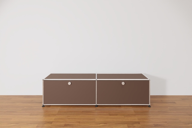 USM Haller Lowboard mit 2 Klapptüren in Braun, Ausstellungsstück