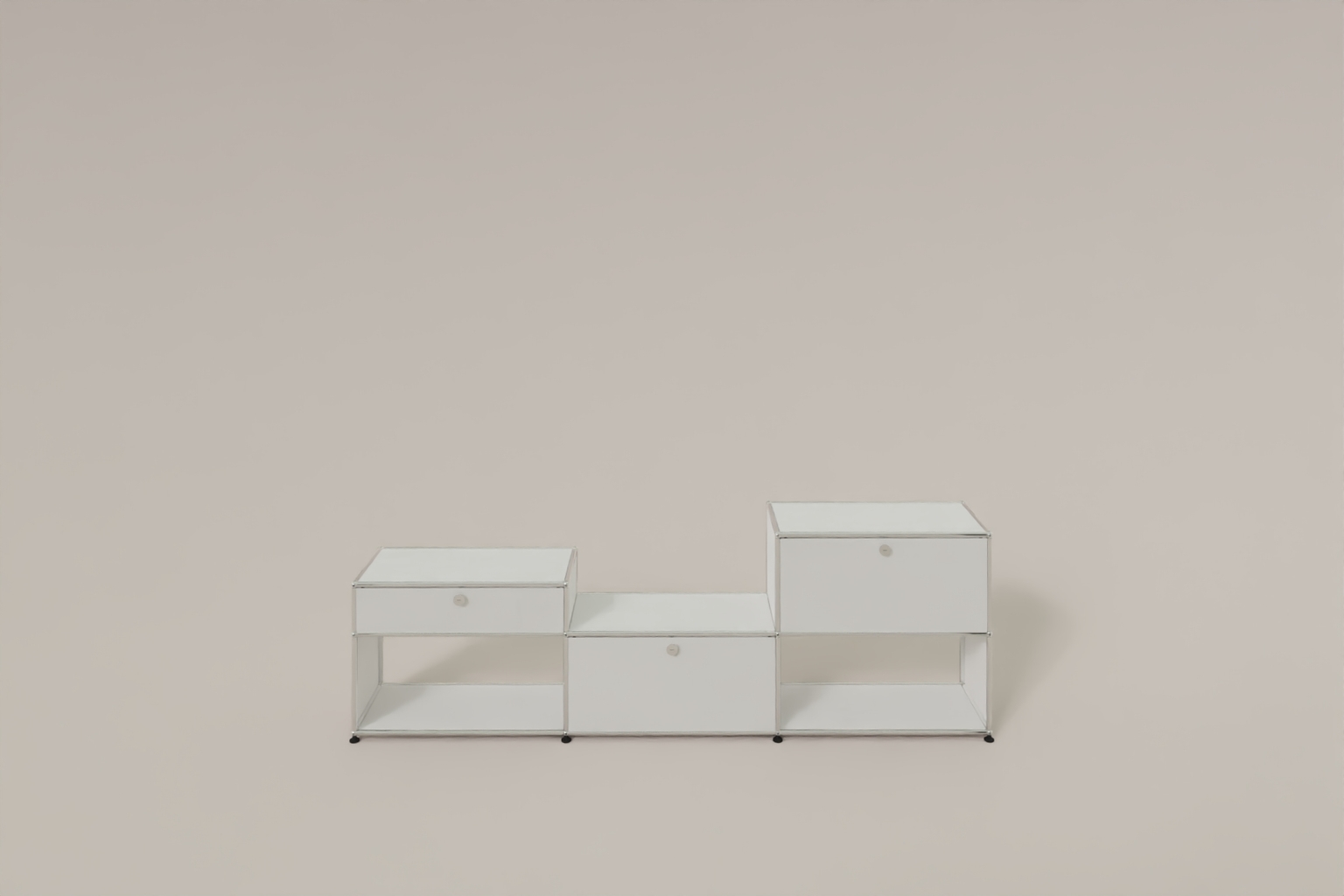 USM Haller Sideboard, 2 Klapptüren und 1 Schubkasten Produktbild