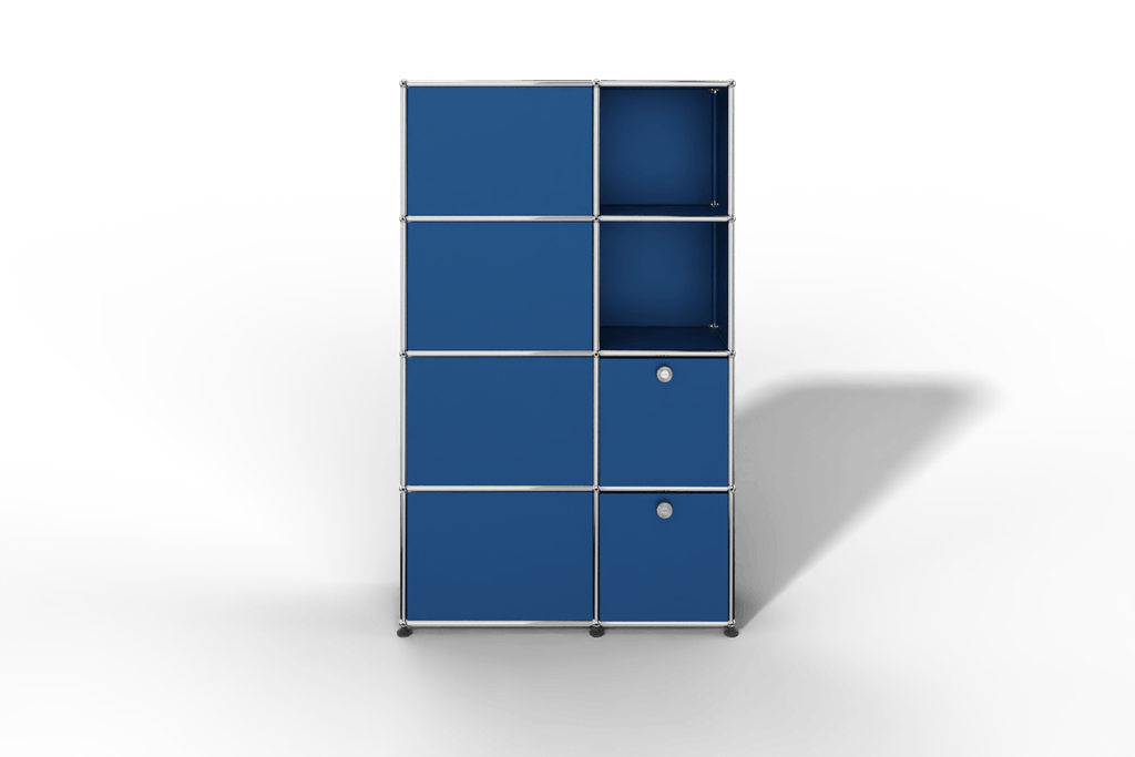 Seitlich geöffnete Garderobe mit Fächern und Klapptüren Produktbild