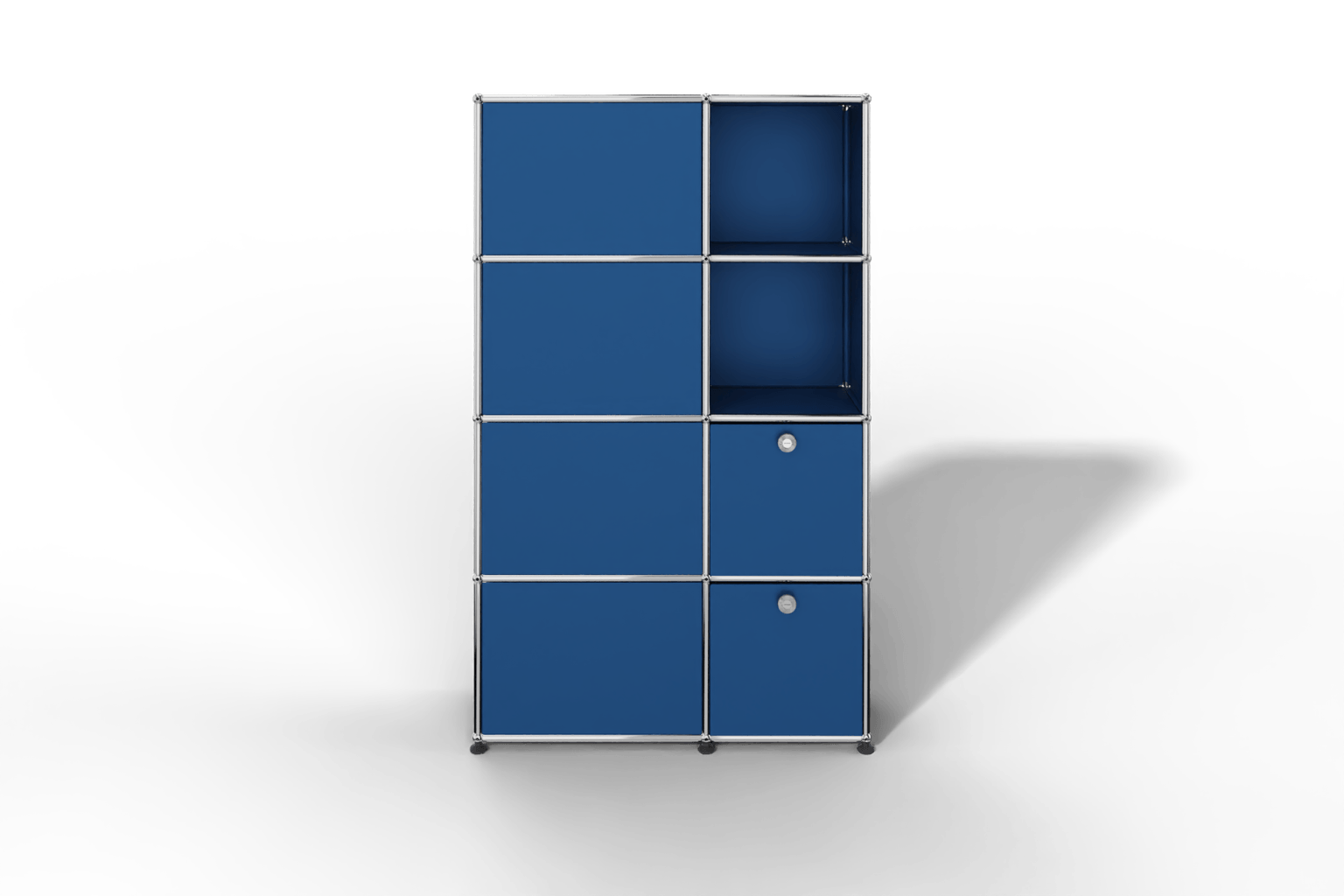 Seitlich geöffnete Garderobe mit Fächern und Klapptüren Produktbild