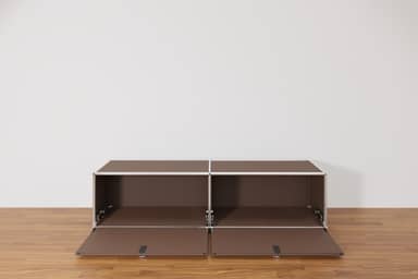 USM Haller Lowboard mit 2 Klapptüren in Braun, Ausstellungsstück Produktbild
