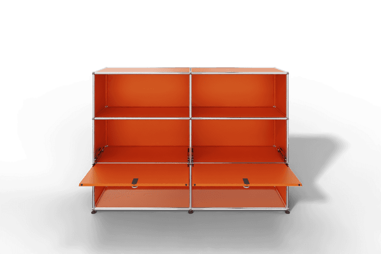 USM Haller Highboard mit 2 Klapptüren und 4 offenen Fächern in 14 Farben. Produktbild