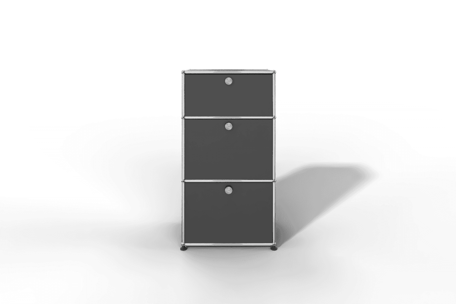 USM Haller schmales Highboard mit 3 Klapptüren. Produktbild