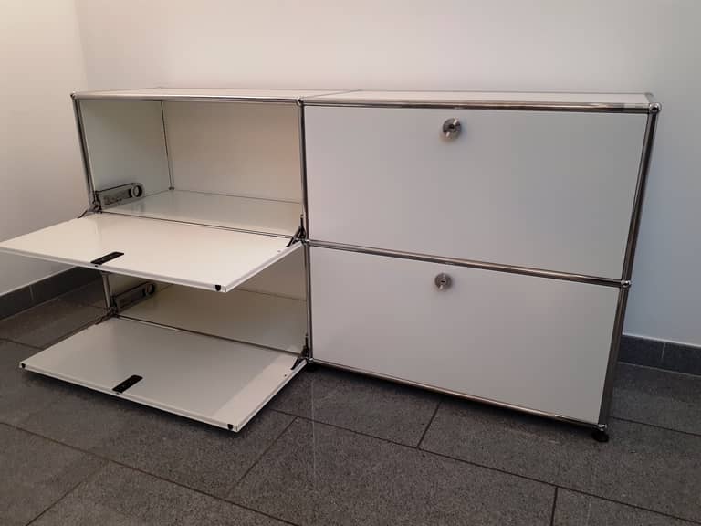 Original USM Haller Sideboard mit 4 Klapptüren in 24-reinweiss Produktbild