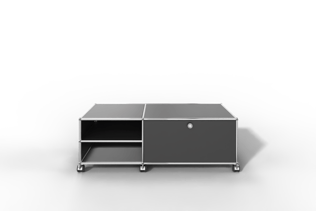 USM TV-Lowboard auf Rollen