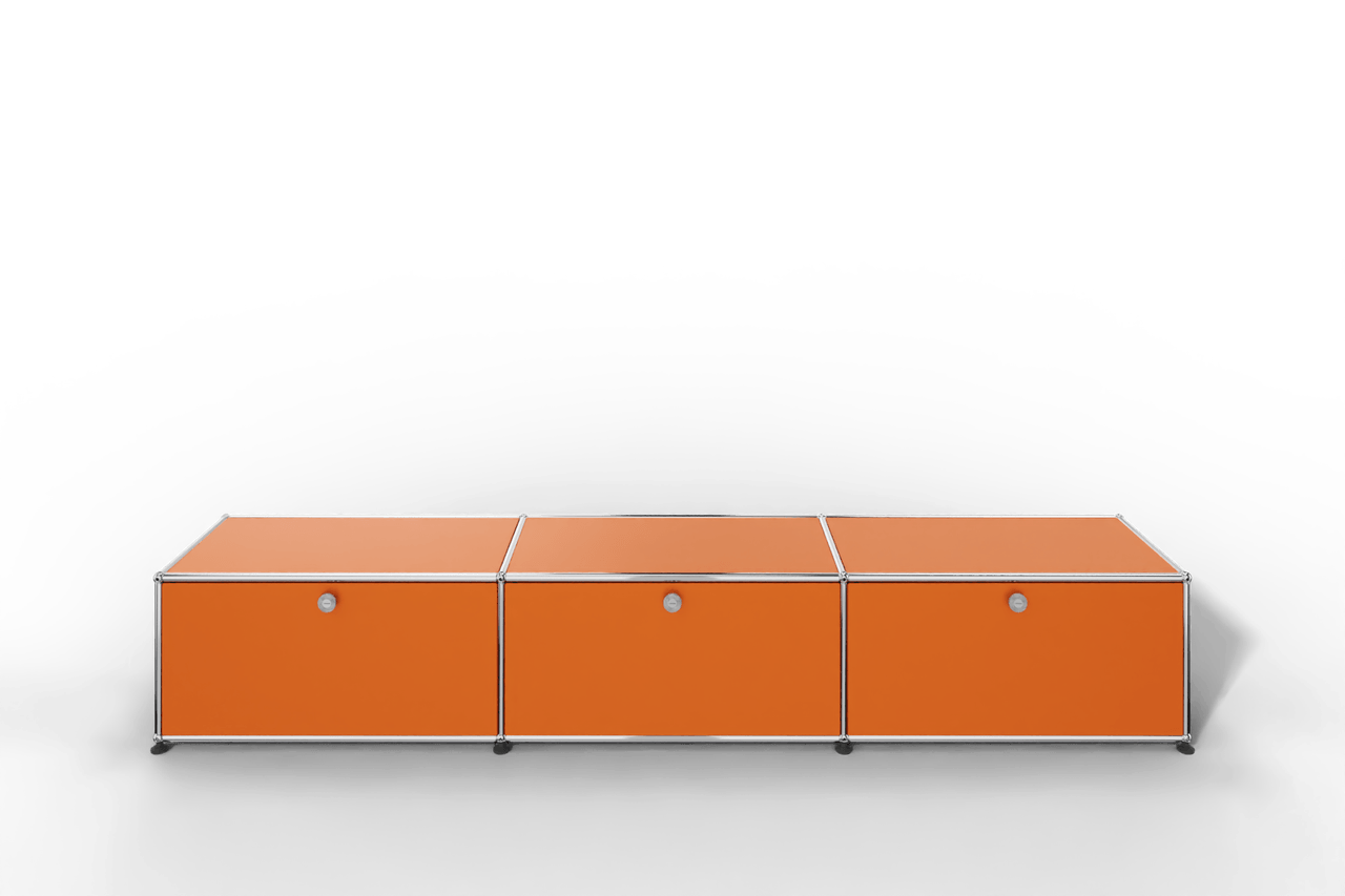 USM Lowboard mit 3 Klapptüren Produktbild