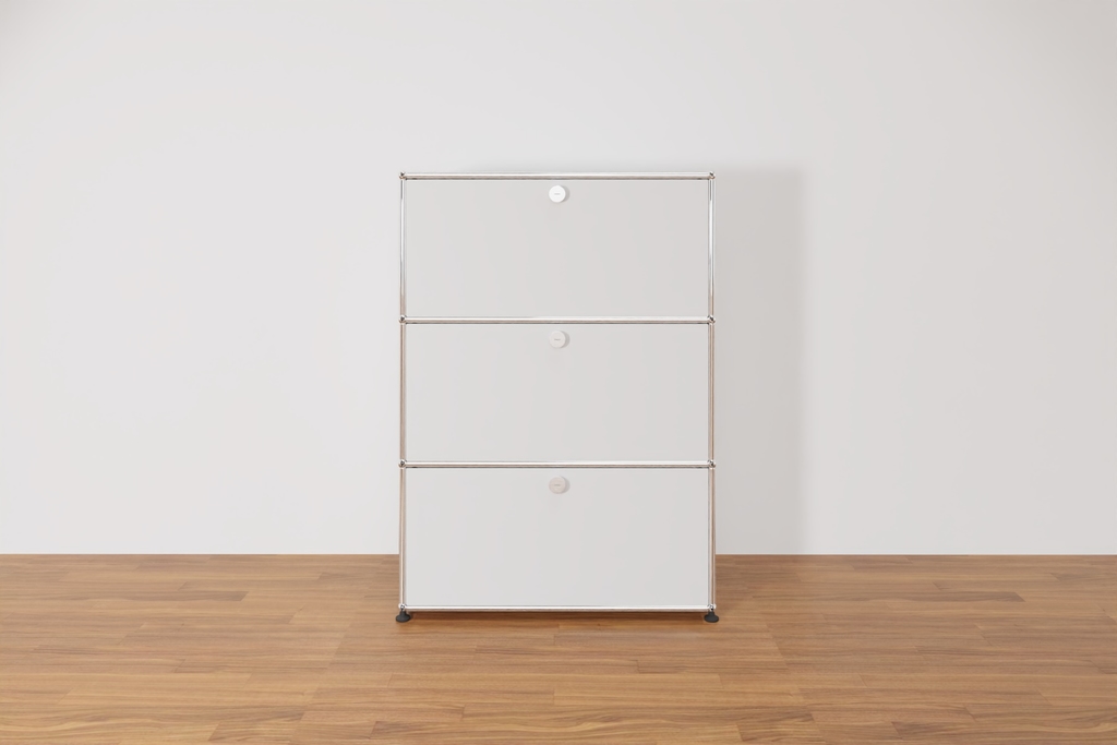 Original USM Haller Highboard mit 3 Klapptüren in reinweiß