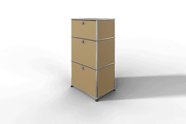 USM Haller schmales Highboard mit 3 Klapptüren. Produktbild