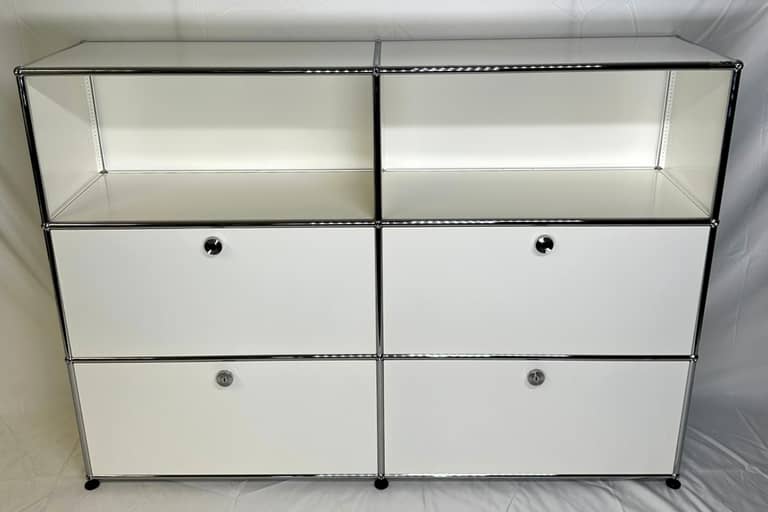 Original USM Haller Highboard mit 4 Klapptüren, Ausstellungsstück Produktbild