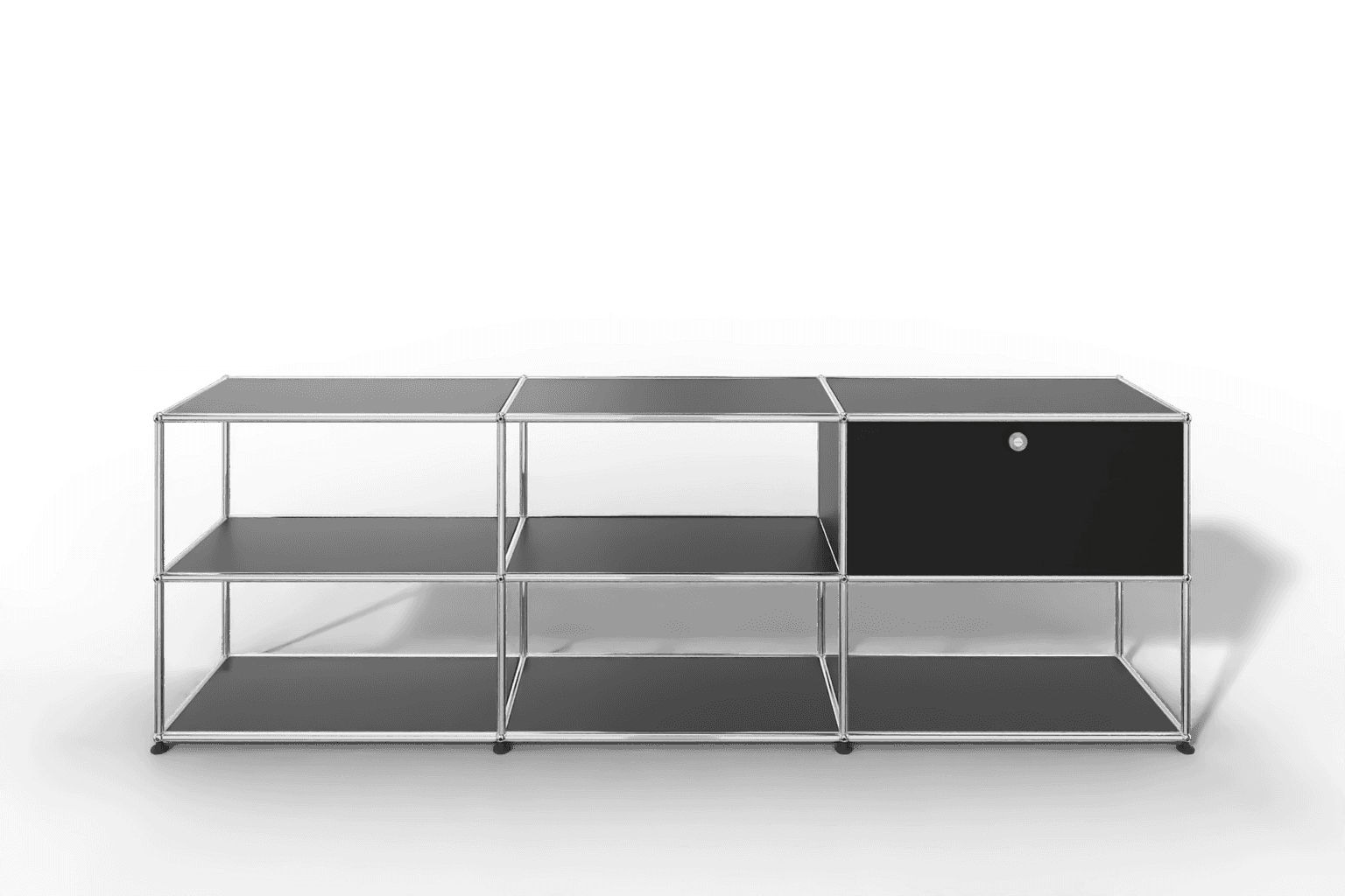 USM Haller Sideboard offen mit einer Klapptüre Produktbild
