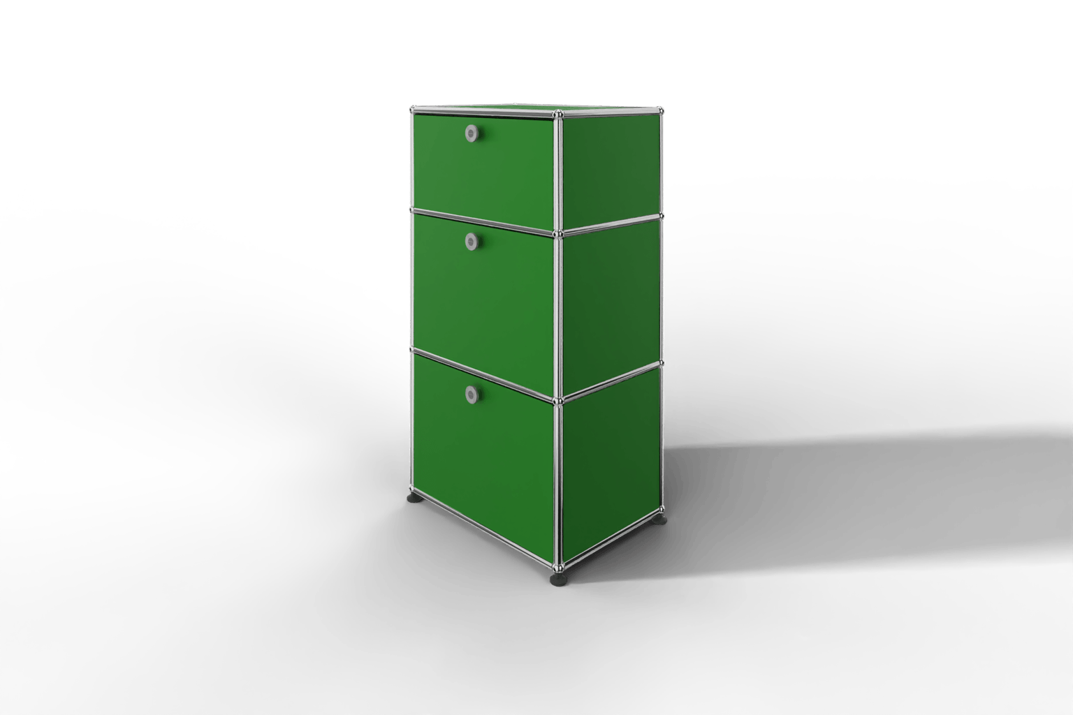 USM Haller schmales Highboard mit 3 Klapptüren. Produktbild