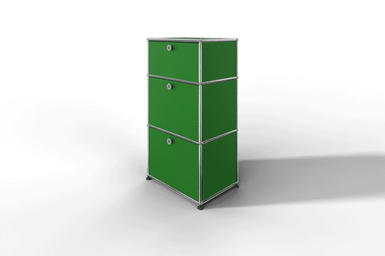 USM Haller schmales Highboard mit 3 Klapptüren. Produktbild