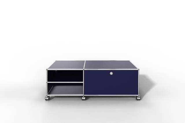 USM TV-Lowboard auf Rollen