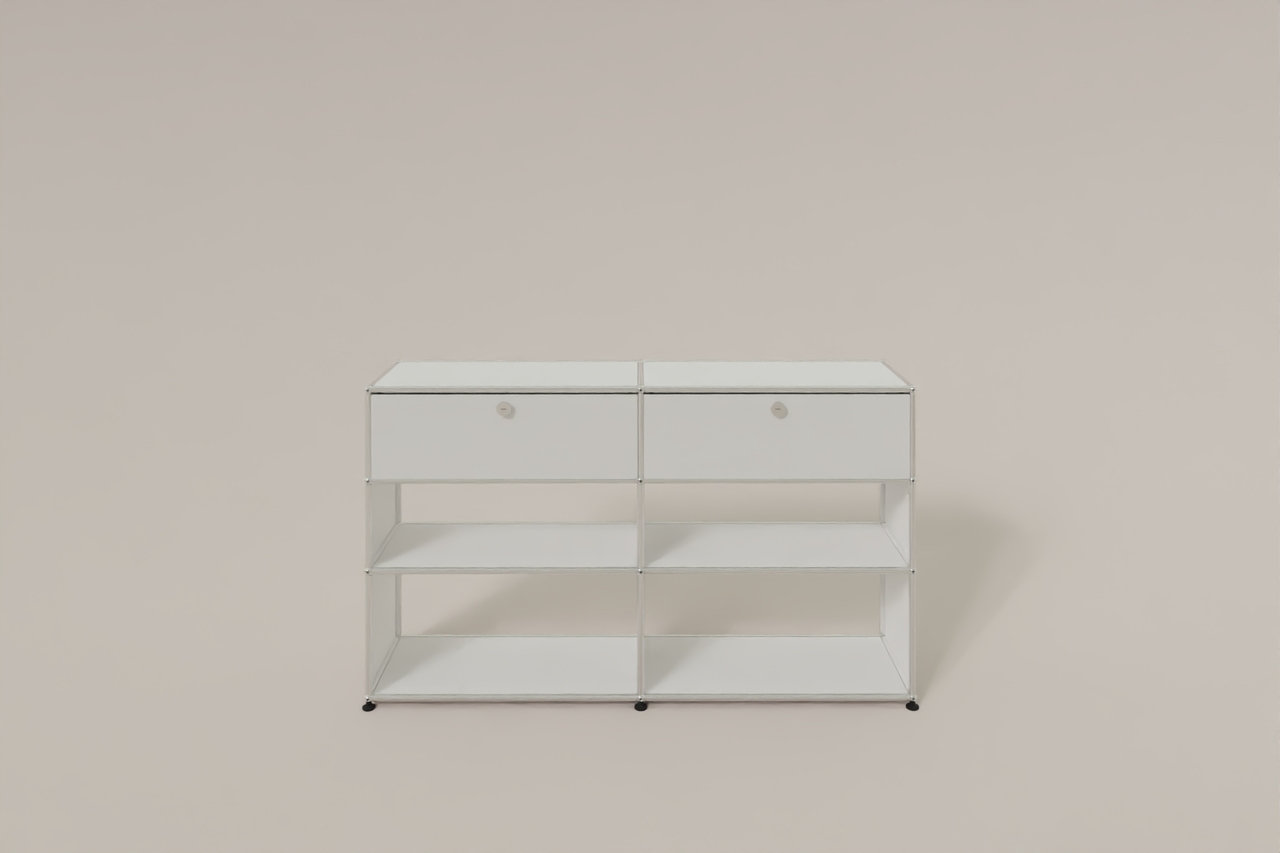 USM Haller Highboard mit 4 offenen Fächern und 2 niedrigen Klapptüren Produktbild