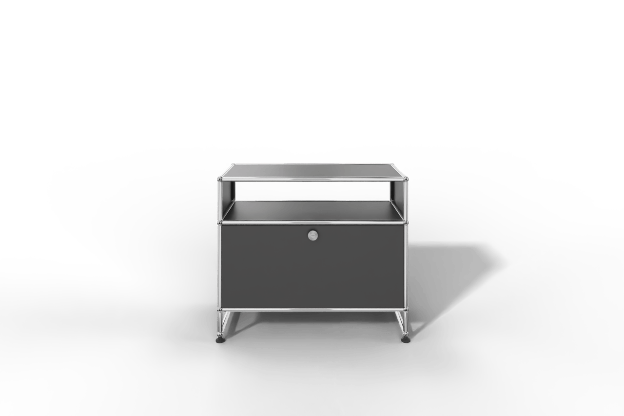 USM Haller Sideboard auf Sockel mit einer Klapptüre Produktbild