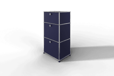 USM Haller schmales Highboard mit 3 Klapptüren. Produktbild