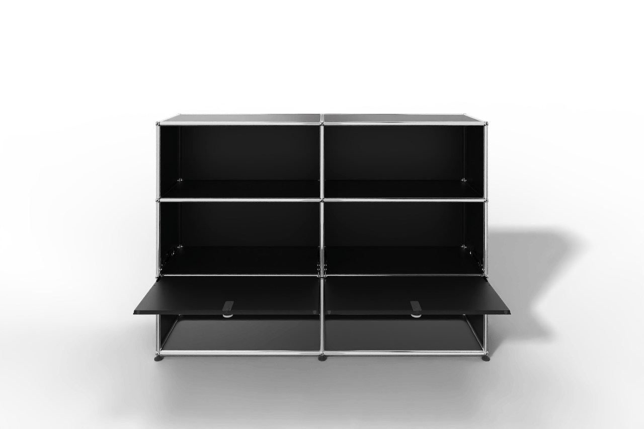 USM Haller Highboard mit 2 Klapptüren und 4 offenen Fächern in 14 Farben. Produktbild