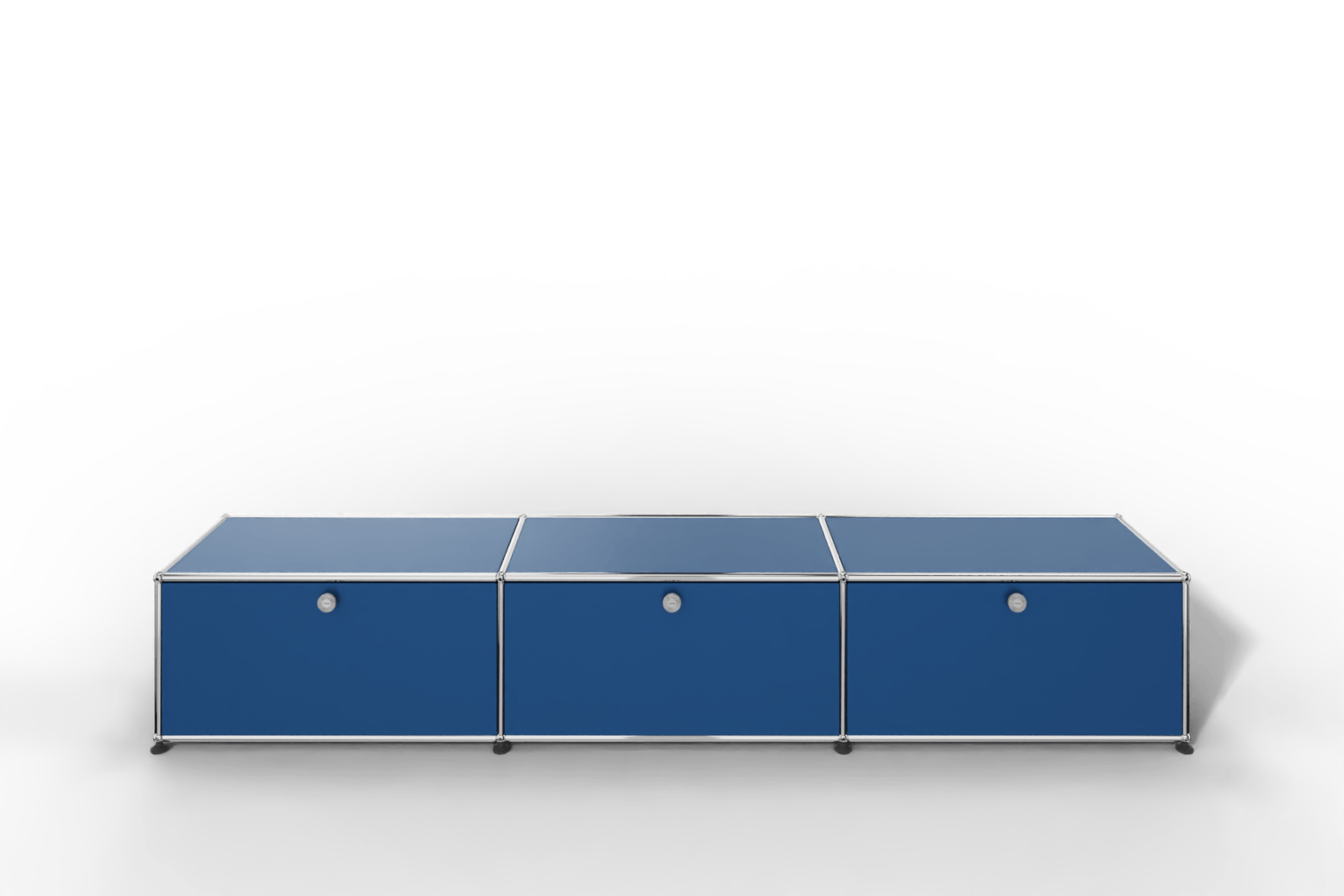 USM Lowboard mit 3 Klapptüren Produktbild