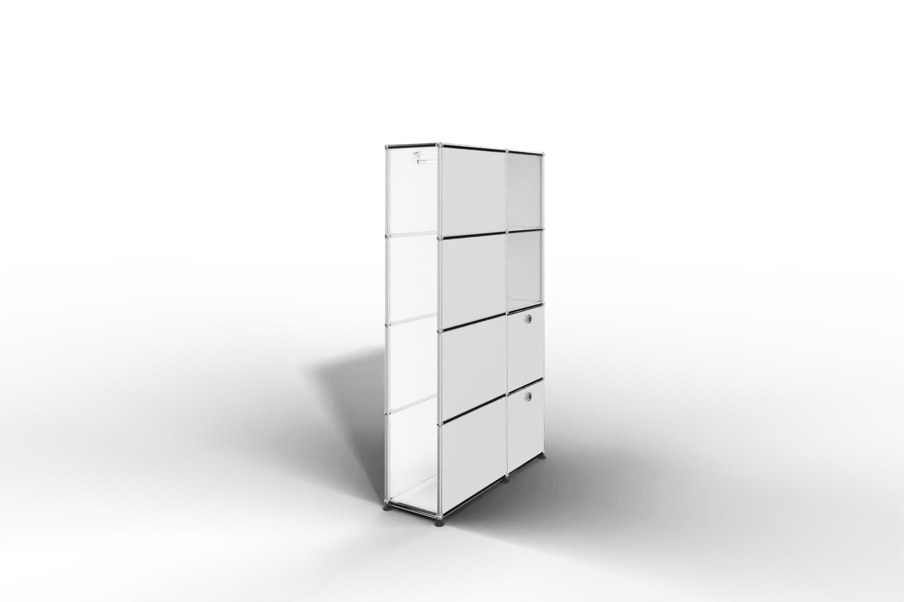 Seitlich geöffnete Garderobe mit Fächern und Klapptüren Produktbild