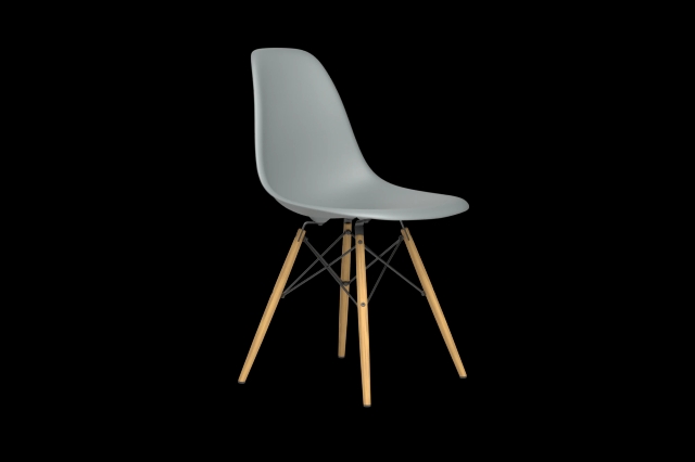 Eames Plastic Side Chair DSW