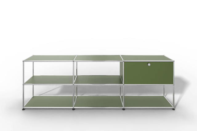 USM Haller Sideboard offen mit einer Klapptüre
