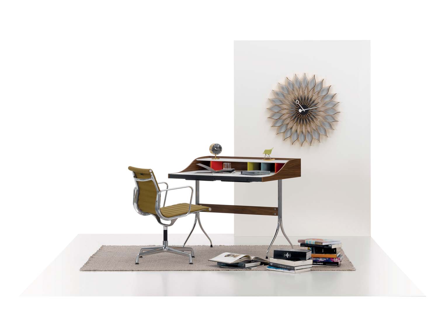 Vitra Aluminium Chair EA108 verchromt mit Hopsak Produktbild