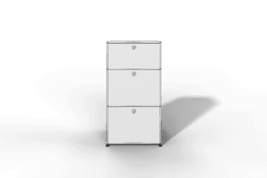 USM Haller schmales Highboard mit 3 Klapptüren. Produktbild