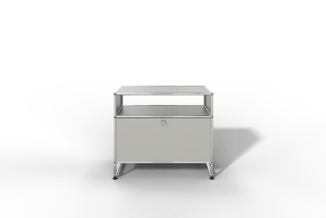 USM Haller Sideboard auf Sockel mit einer Klapptüre