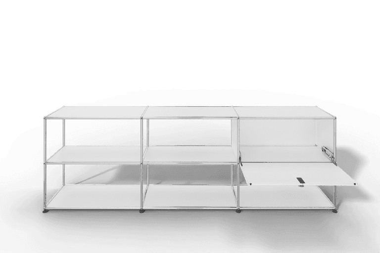 USM Haller Sideboard offen mit einer Klapptüre Produktbild