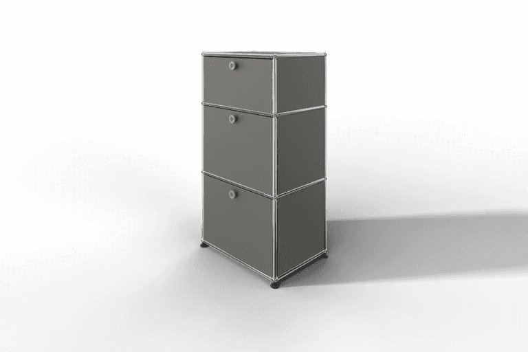 USM Haller schmales Highboard mit 3 Klapptüren. Produktbild
