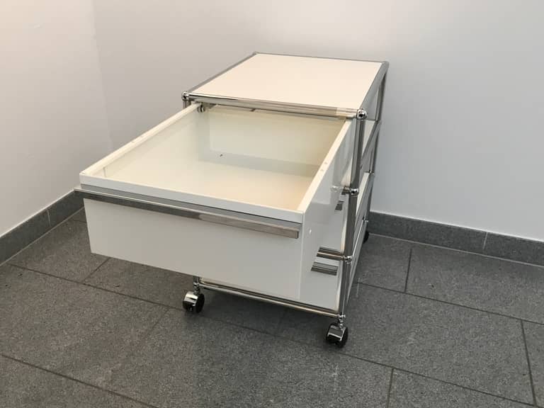 Original USM Haller Rollcontainer mit 3 Schubladen in Reinweiss Produktbild