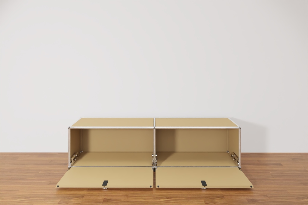 USM Haller Lowboard mit 2 Klapptüren in Beige Ausstellungsstück  Produktbild