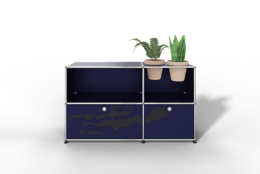 USM Haller Sideboard mit Klapptüren und Pflanzeneinsatz