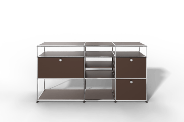 Sideboard mit offenen Elementen und Klapptüren