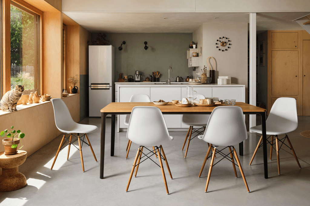 Vitra Eames Plastic Side Chair DSW Ahorn Produktbild