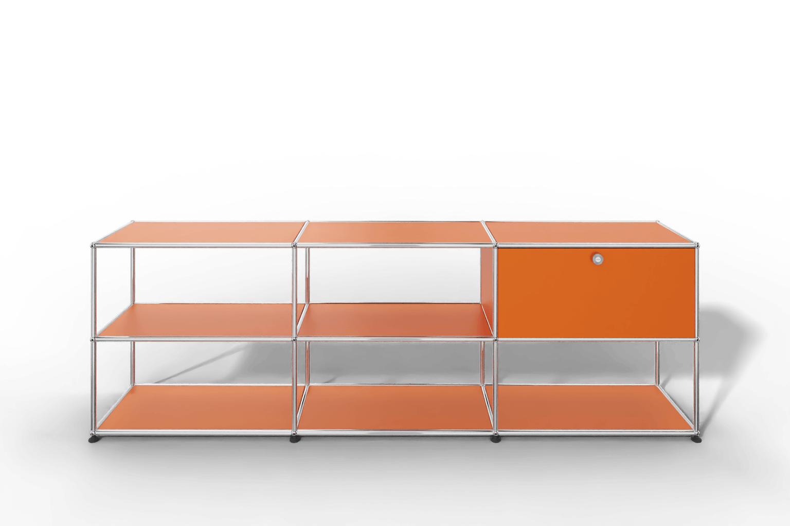 USM Haller Sideboard offen mit einer Klapptüre Produktbild